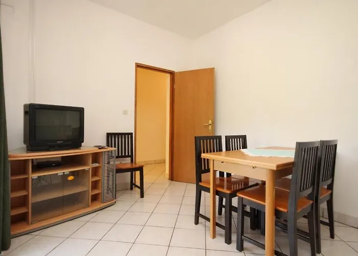 With A Parking Space Sali, Dugi Otok - 8172 Апартаменты *